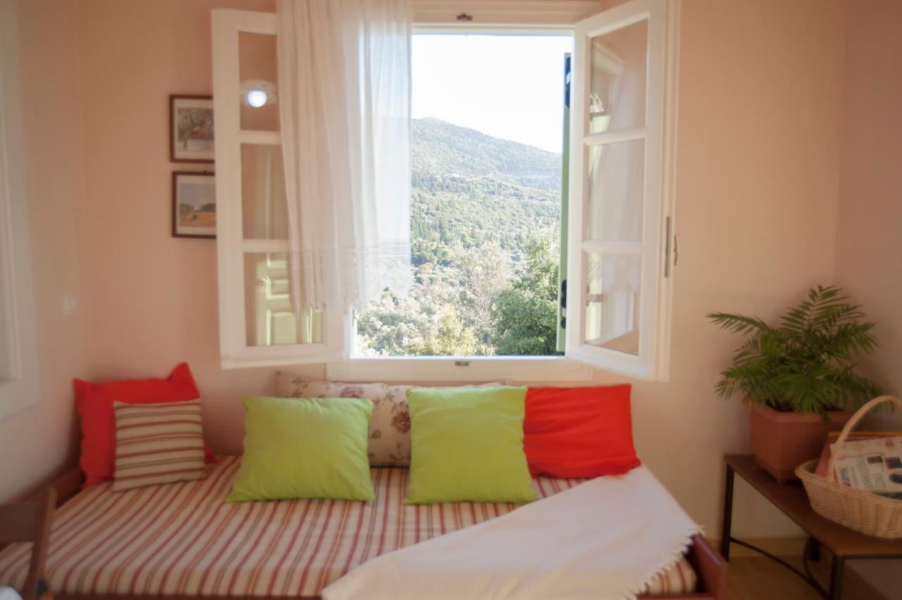 Deep Blue- Rosemary Sea View Apartment อาโยส นิกีตัส ภายนอก รูปภาพ