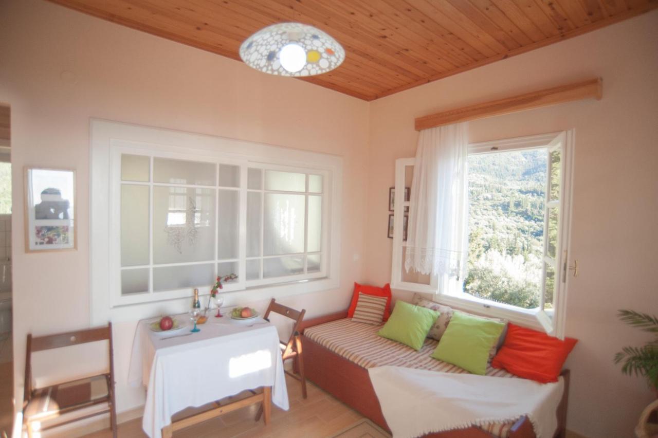 Deep Blue- Rosemary Sea View Apartment อาโยส นิกีตัส ภายนอก รูปภาพ