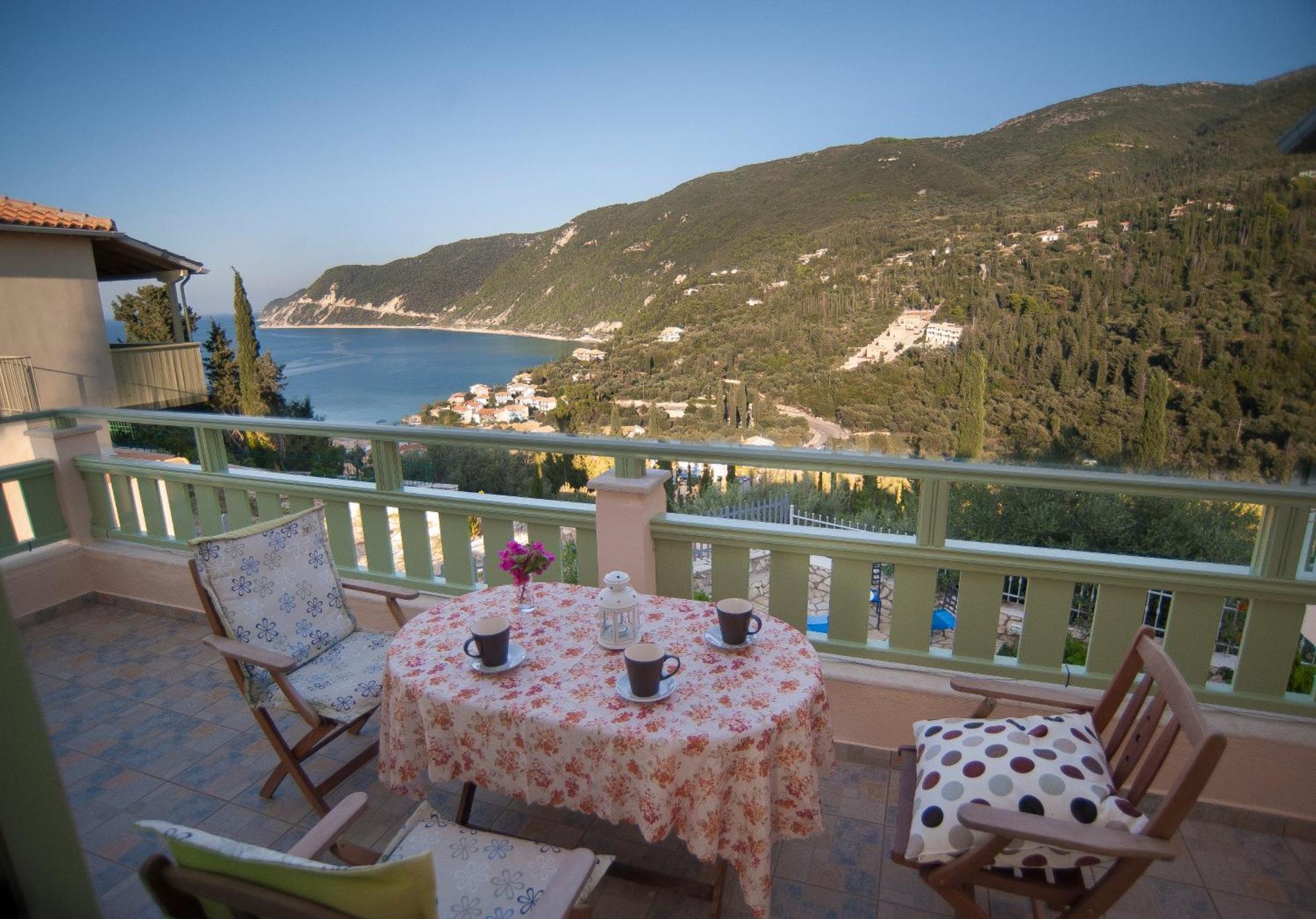 Deep Blue- Rosemary Sea View Apartment อาโยส นิกีตัส ภายนอก รูปภาพ