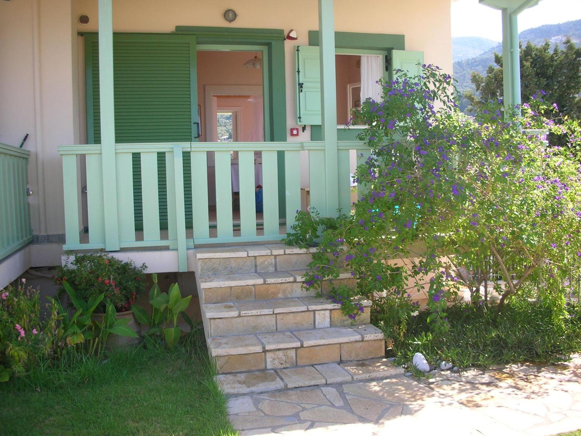 Deep Blue- Rosemary Sea View Apartment อาโยส นิกีตัส ภายนอก รูปภาพ